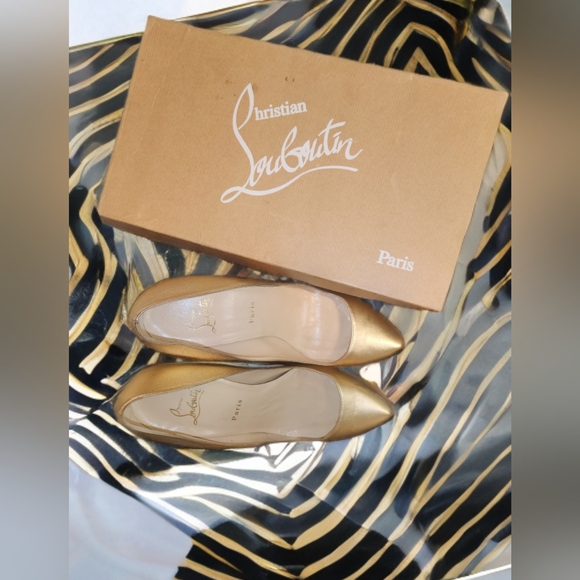 ****SOLD****Christian Louboutin, Size 42, metallic gold, 120 mm heel - Picture 2 of 2
